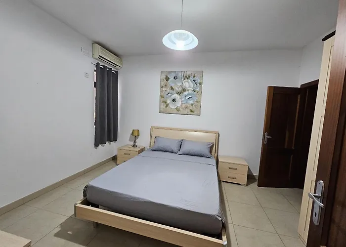 Modern E9 * Σεντ Πόλς Μπέι